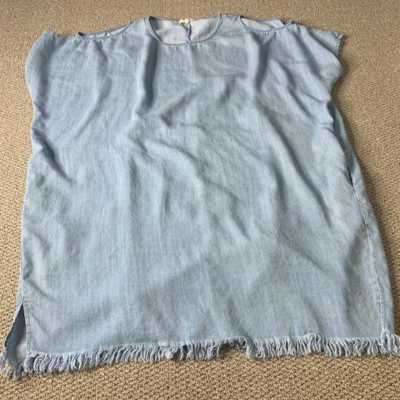 Easel Womens Blouse Top Size Medium Blue Chambray Cold Shoulders Fringe Hem - Picture 1 of 12